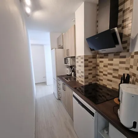 En Frente Al Puerto! * Denia