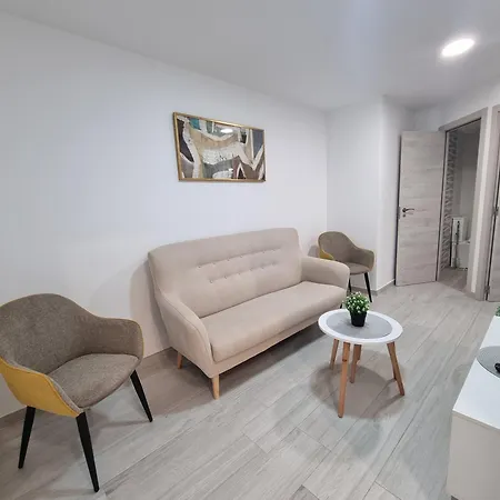 Daire En Frente Al Puerto! *