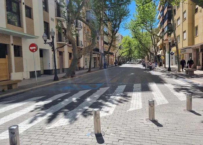 En Frente Al Puerto! Dénia