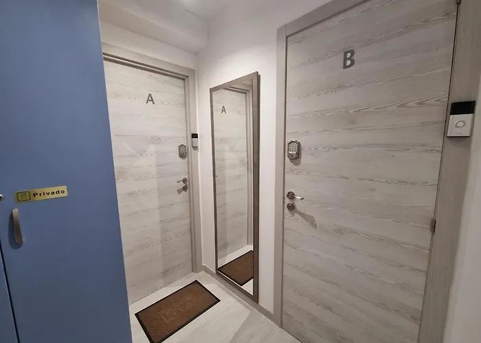 En Frente Al Puerto! *