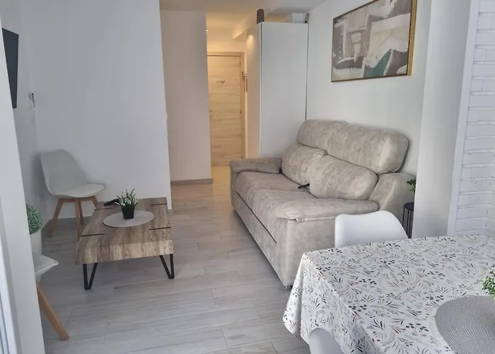 En Frente Al Puerto!