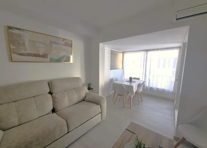 En Frente Al Puerto! *