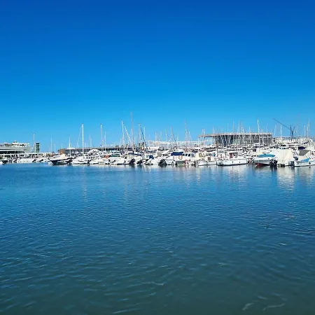 Apartment En Frente Al Puerto!