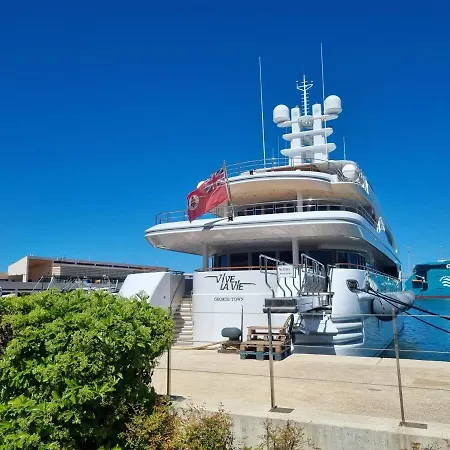 En Frente Al Puerto! Apartment Denia