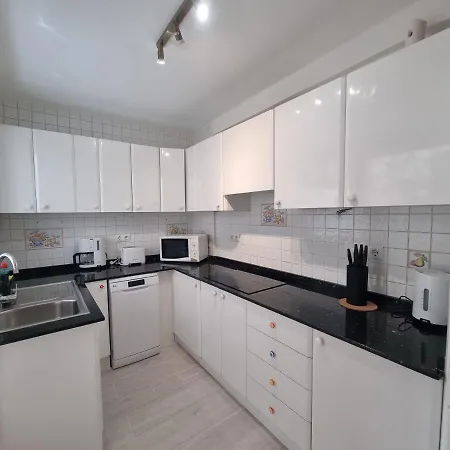 Apartment En Frente Al Puerto! *