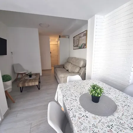 En Frente Al Puerto! * Denia