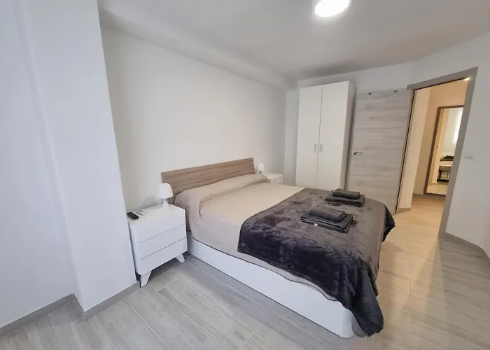 En Frente Al Puerto! * Dénia