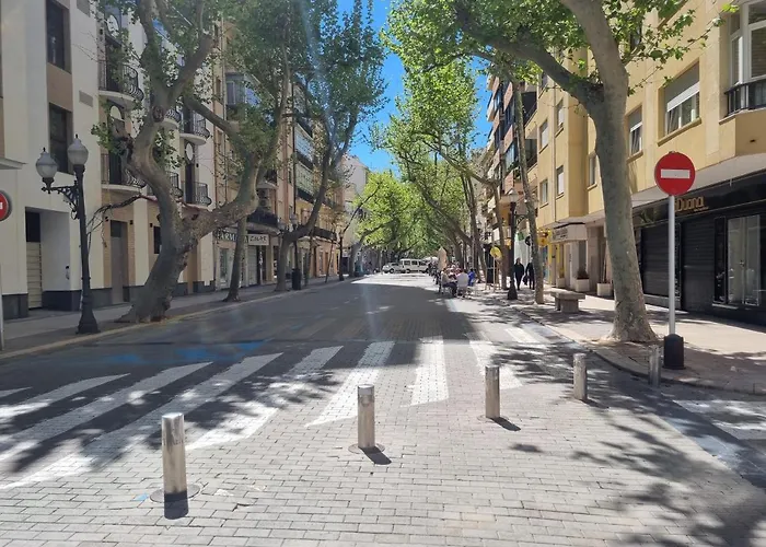 En Frente Al Puerto! * Dénia