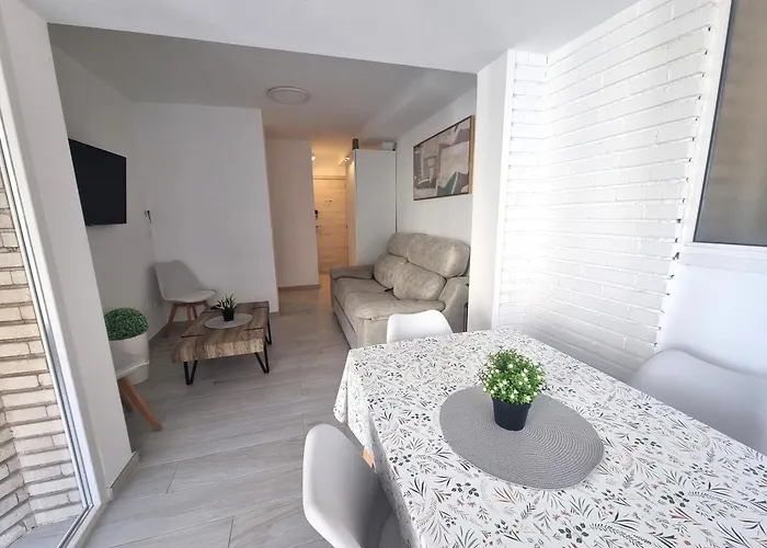 En Frente Al Puerto! * Dénia